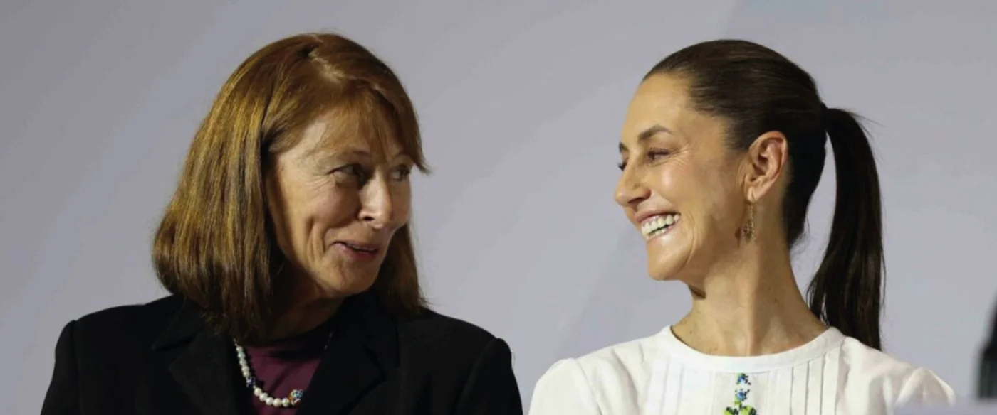 Tatiana Clouthier con Claudia Sheinbaum durante la campaña presidencial